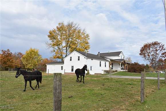 4.872 Acres of Residential Land with Home for Sale in Williamsfield, Ohio