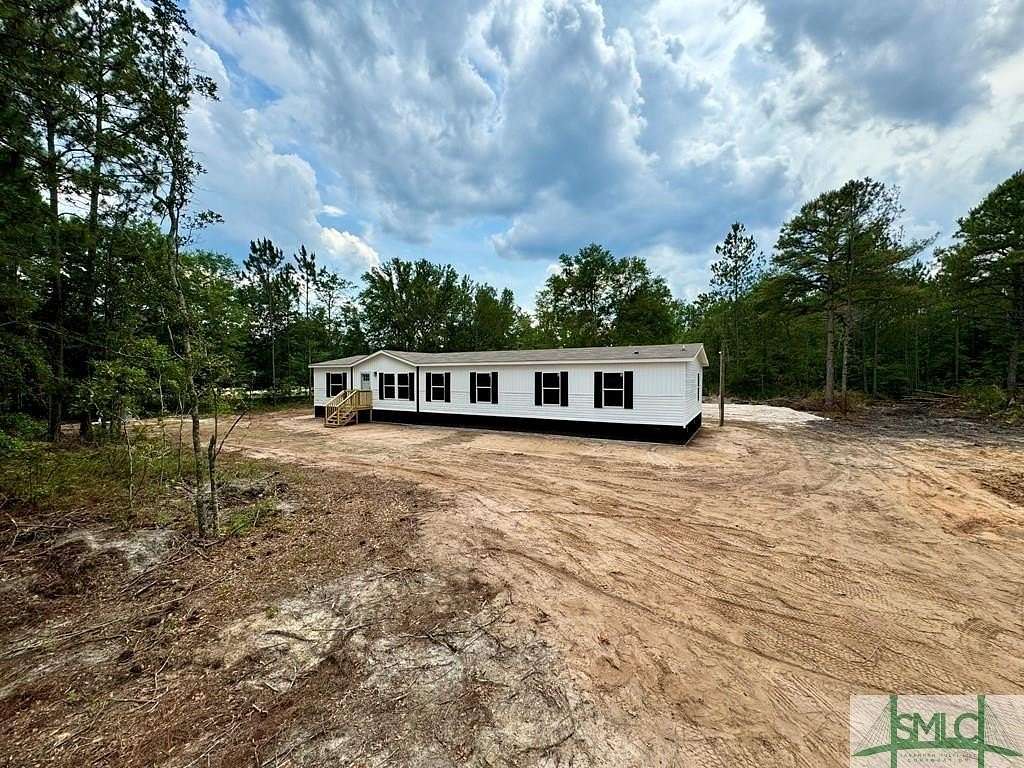 11.1 Acres of Land with Home for Sale in Hinesville, Georgia