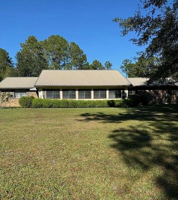 2.87 Acres of Residential Land with Home for Sale in Hahira, Georgia