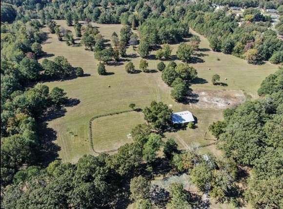 50 Acres of Land for Sale in Tupelo, Mississippi