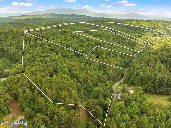 39.95 Acres of Agricultural Land for Sale in Sevierville, Tennessee