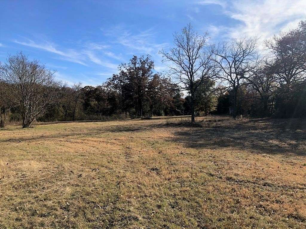 10.345 Acres of Land for Sale in Eustace, Texas