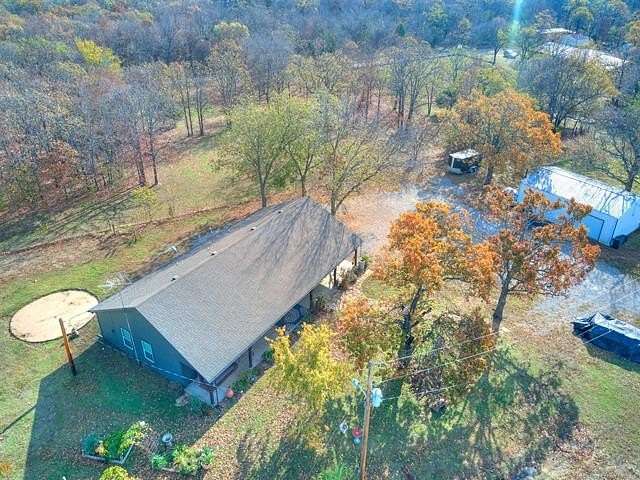 5 Acres of Residential Land with Home for Sale in Hulbert, Oklahoma