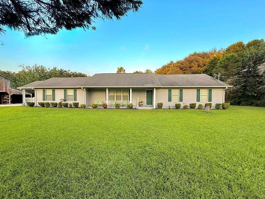 3 Acres of Residential Land with Home for Sale in Dothan, Alabama