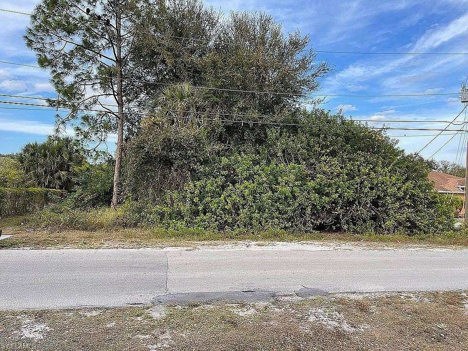 0.251 Acres of Residential Land for Sale in Lehigh Acres, Florida