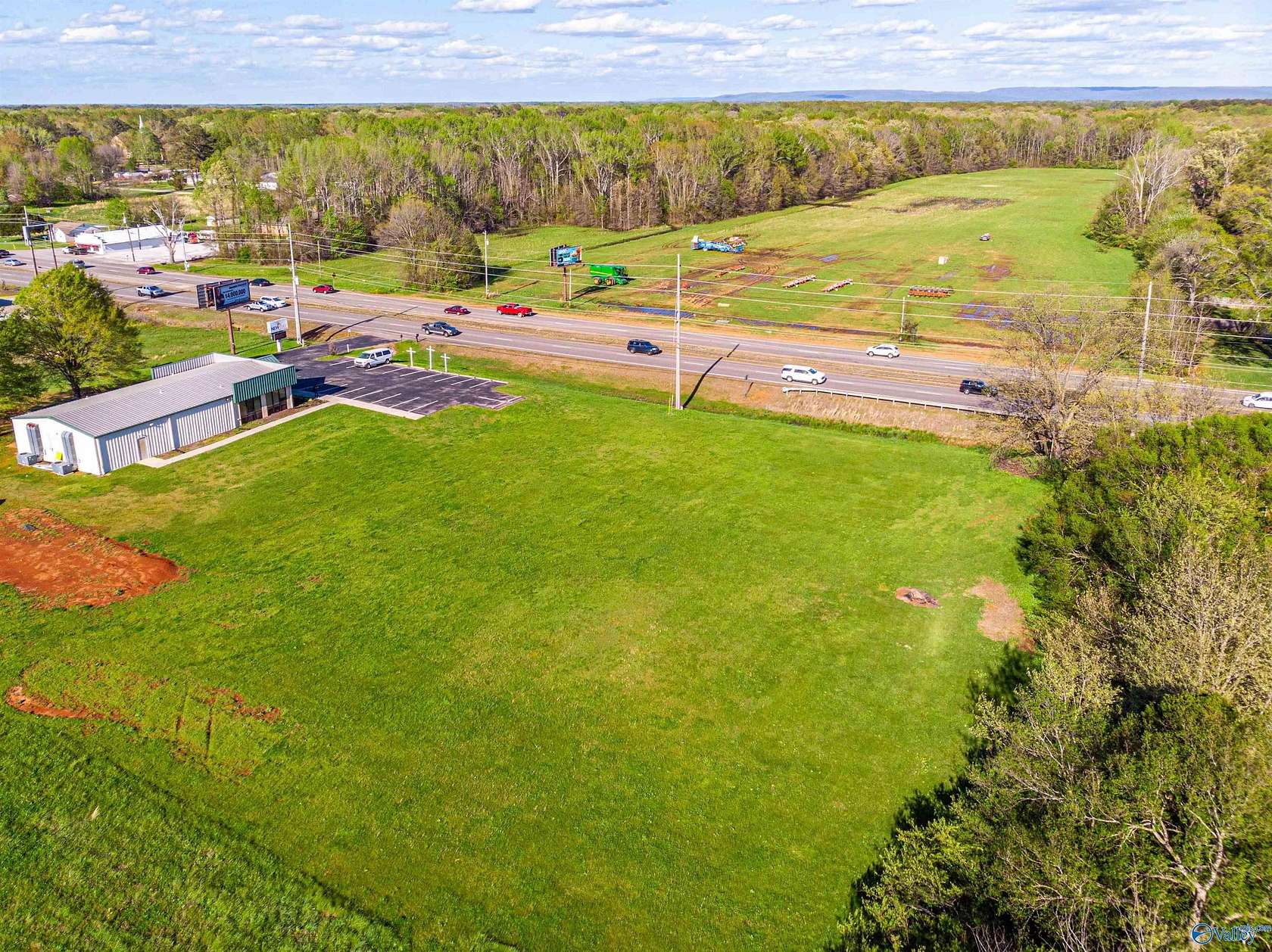 1 Acre of Commercial Land for Sale in Hazel Green, Alabama