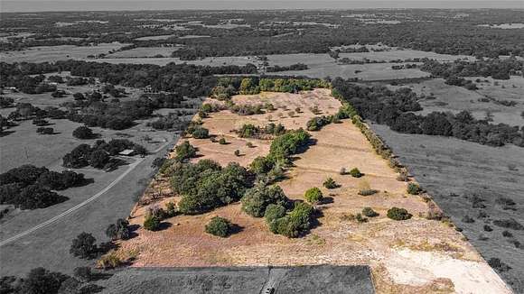 15.968 Acres of Agricultural Land for Sale in Weatherford, Texas