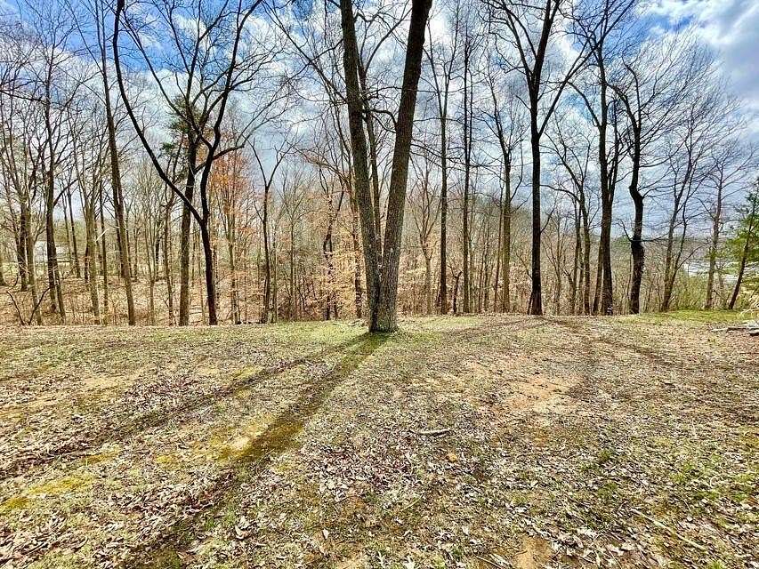 1.05 Acres of Residential Land for Sale in Jamestown, Kentucky