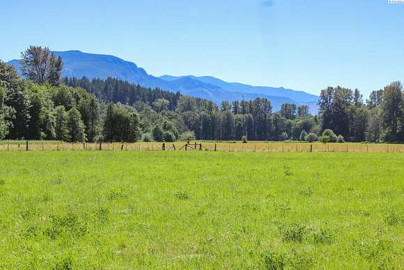 7 Acres of Residential Land with Home for Sale in Randle, Washington