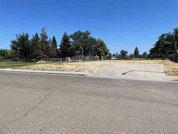 0.244 Acres of Residential Land for Sale in Kerman, California