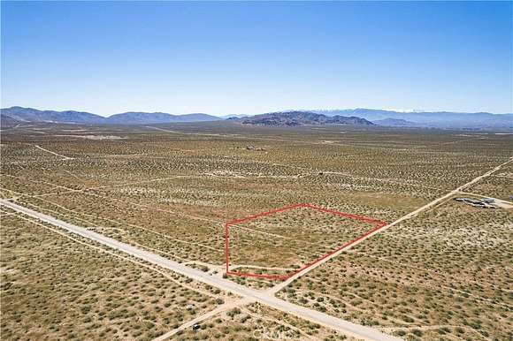 3.457 Acres of Land for Sale in Apple Valley, California