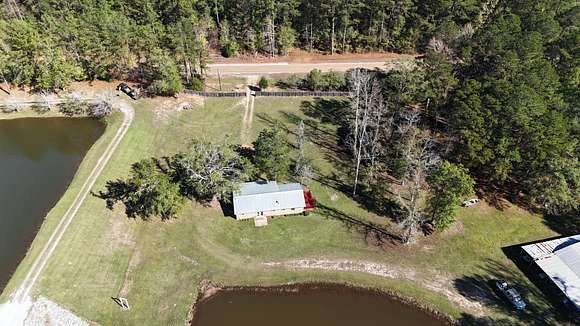 2.8 Acres of Residential Land with Home for Sale in Philadelphia, Mississippi