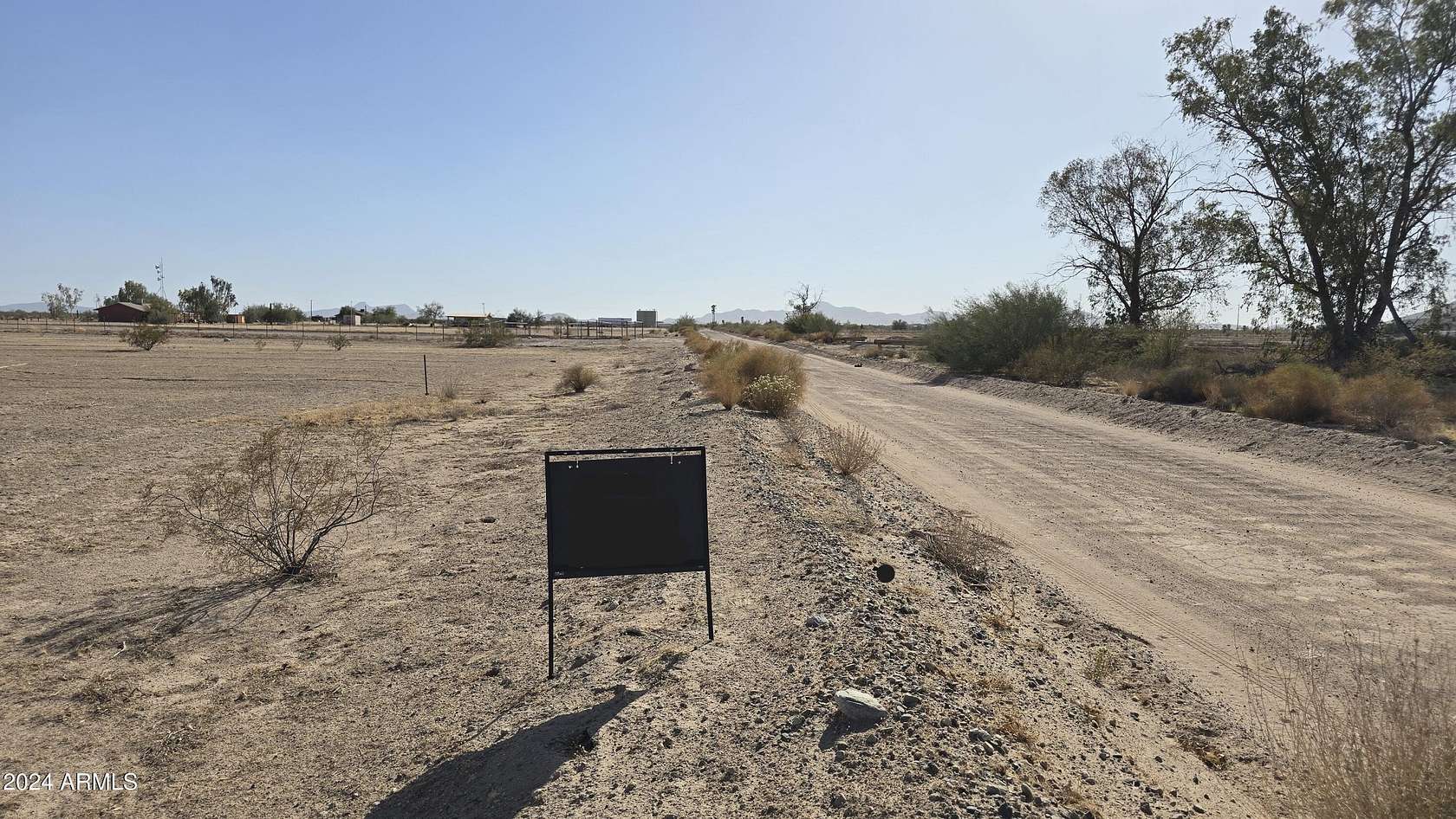 1 Acre of Residential Land for Sale in Tonopah, Arizona