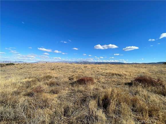 5 Acres of Land for Sale in Hesperia, California