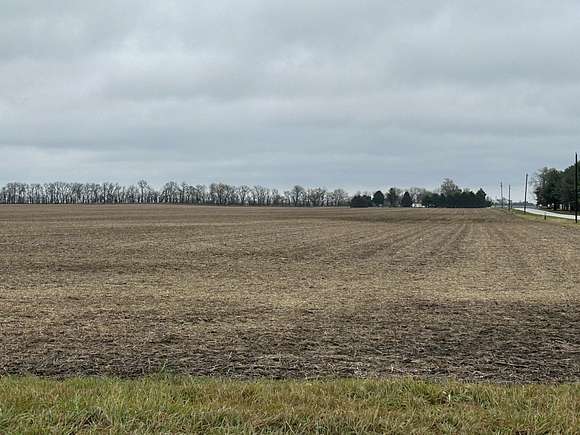 77.26 Acres of Land for Sale in Gibson City, Illinois