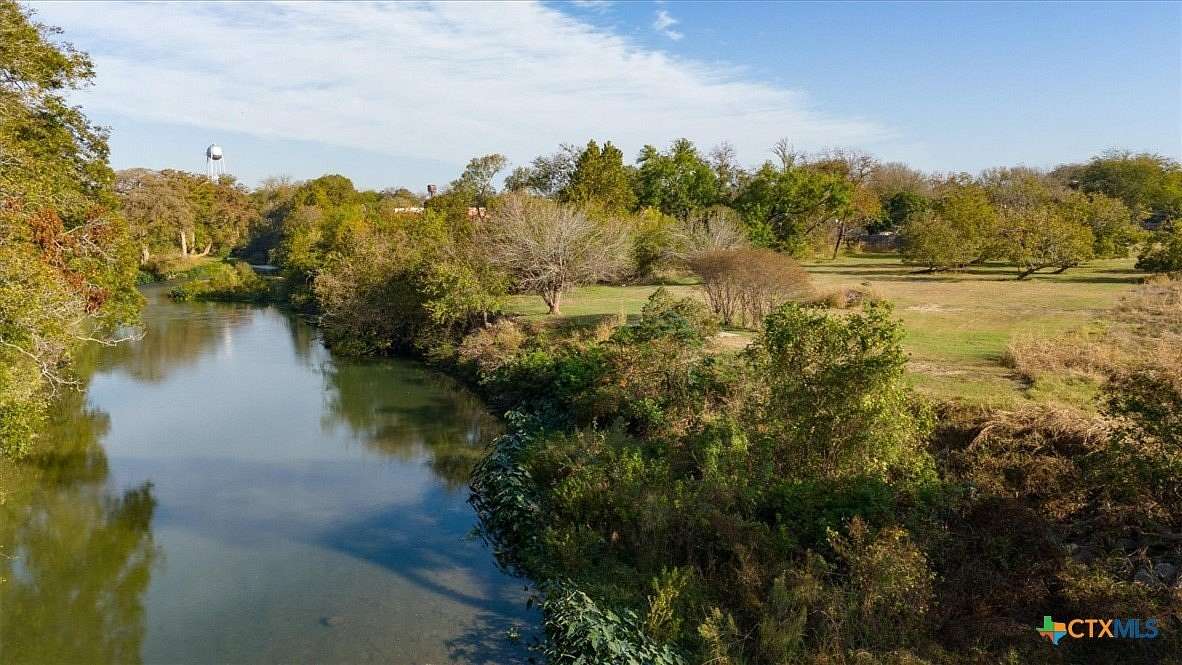 2.45 Acres of Residential Land for Sale in Martindale, Texas