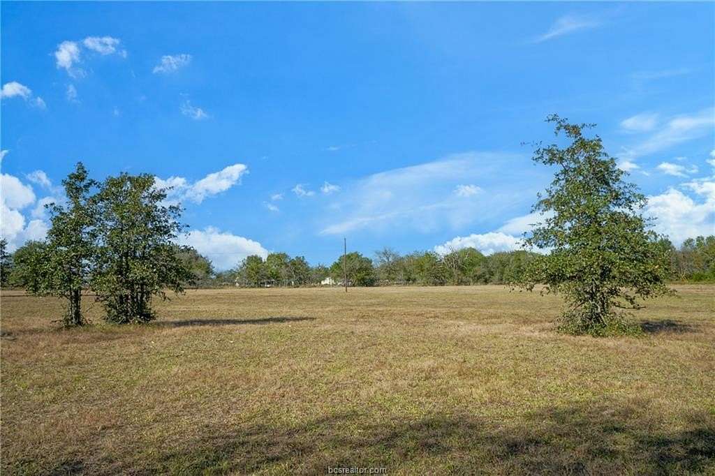 3.203 Acres of Land for Sale in Bedias, Texas