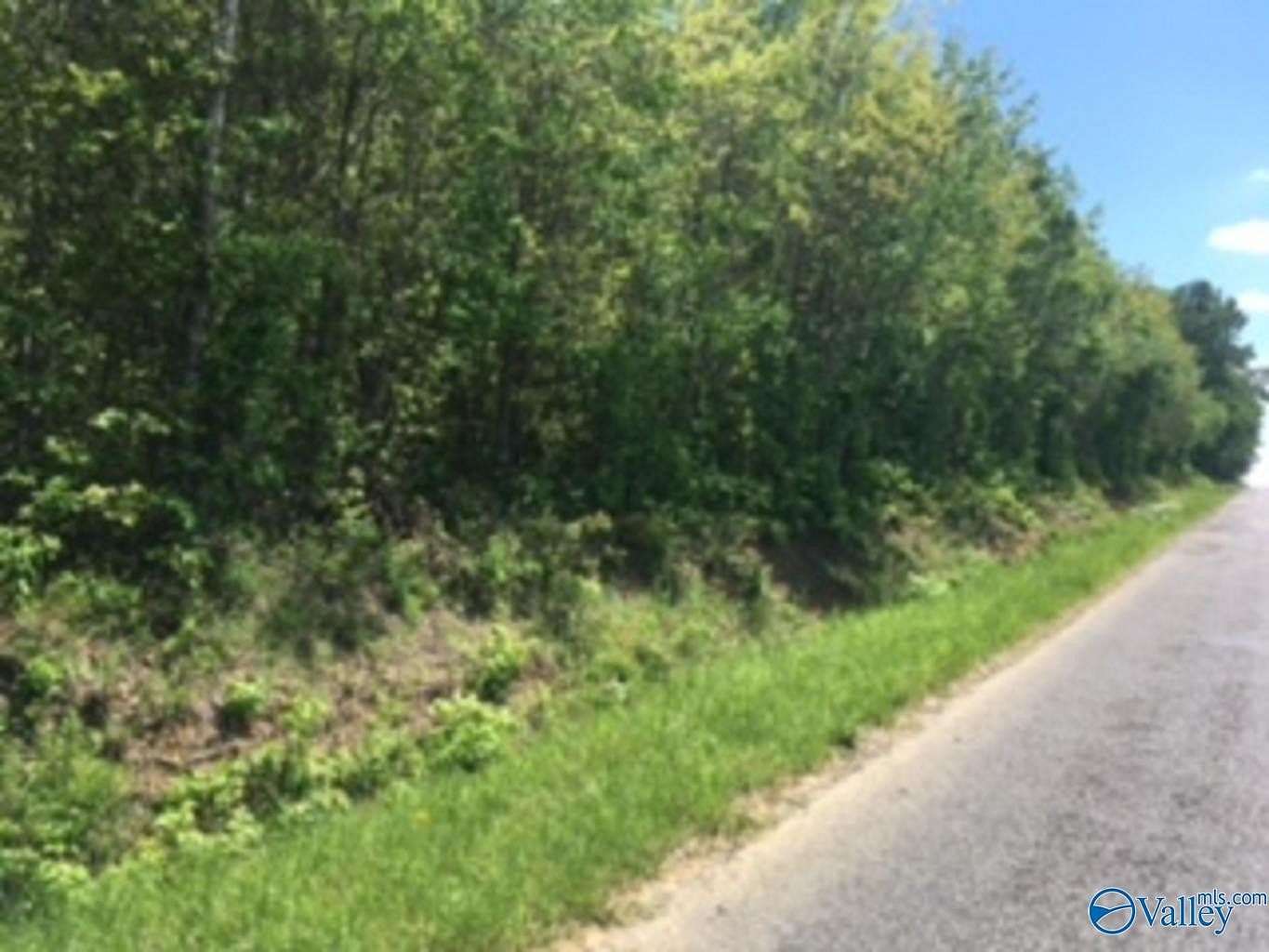 4.7 Acres of Land for Sale in Falkville, Alabama