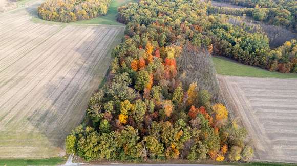 10.67 Acres of Land with Home for Sale in Mendon, Ohio