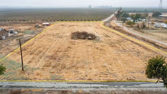 2.25 Acres of Residential Land for Sale in Lemoore, California