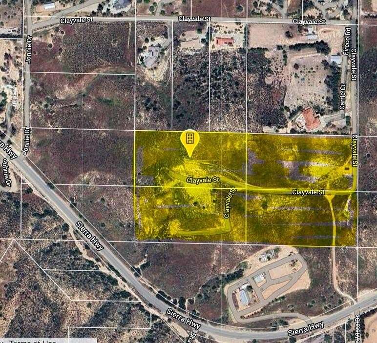 5.065 Acres of Land for Sale in Agua Dulce, California