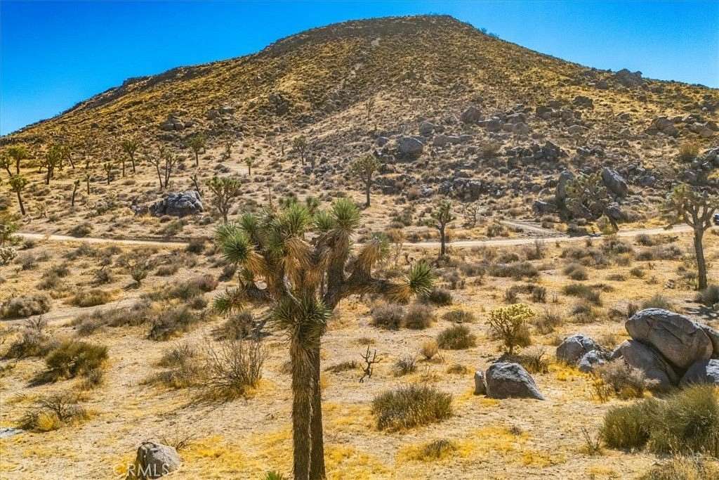 5 Acres of Land for Sale in Yucca Valley, California