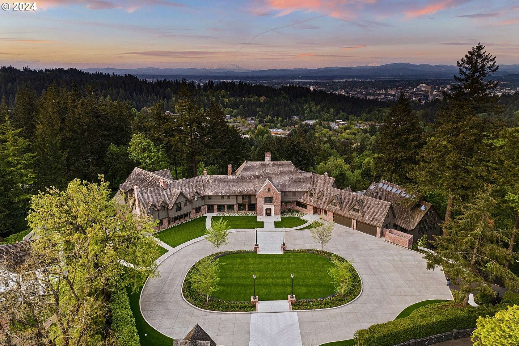 3.26 Acres of Land with Home for Sale in Portland, Oregon