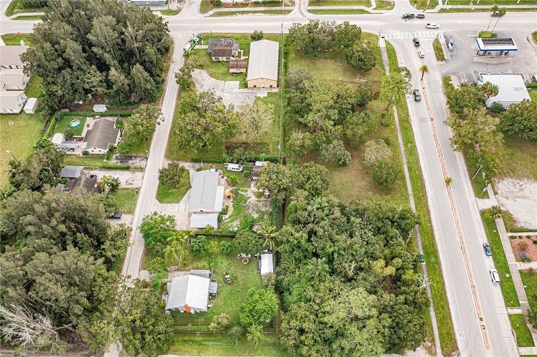 0.14 Acres of Commercial Land for Sale in Fellsmere, Florida