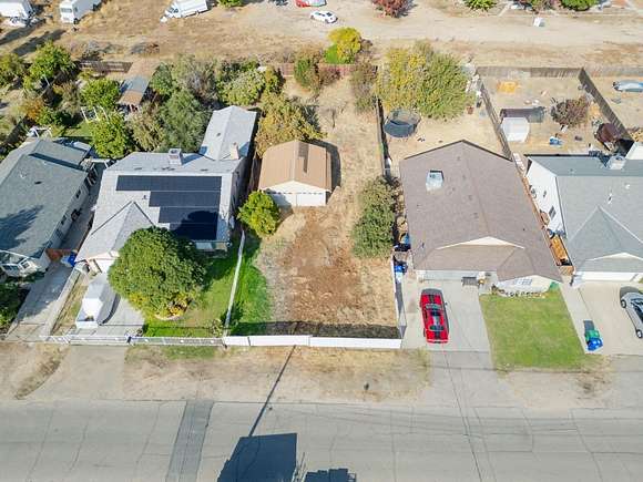 0.173 Acres of Mixed-Use Land for Sale in Atwater, California