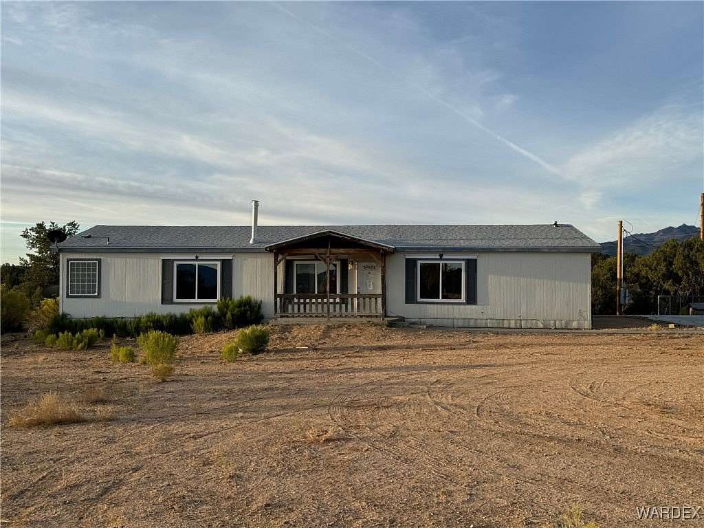 10.01 Acres of Land with Home for Sale in Kingman, Arizona