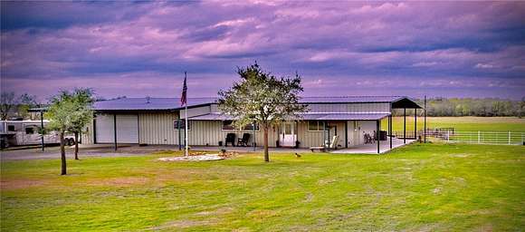 175 Acres of Land with Home for Sale in Groesbeck, Texas