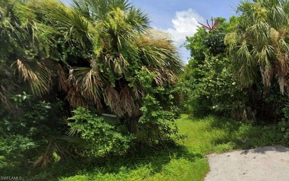 0.19 Acres of Residential Land for Sale in Naples, Florida