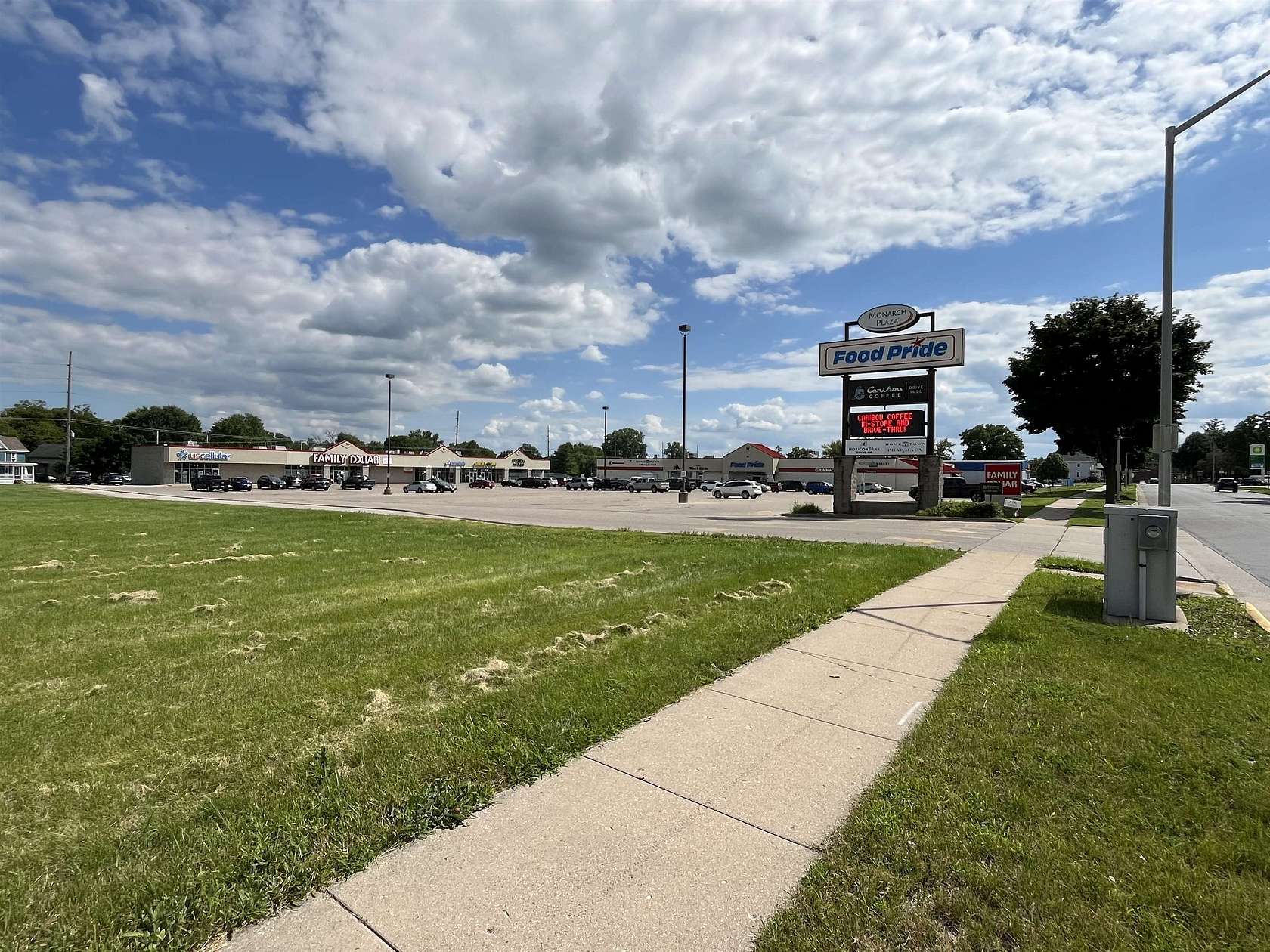 1.25 Acres of Commercial Land for Sale in Beaver Dam, Wisconsin