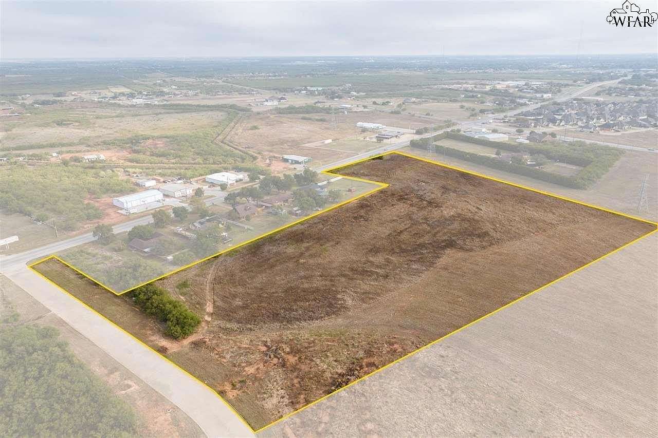 13.88 Acres of Land for Sale in Wichita Falls, Texas