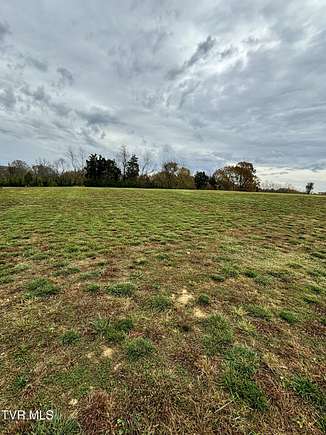 1 Acre of Residential Land for Sale in Piney Flats, Tennessee