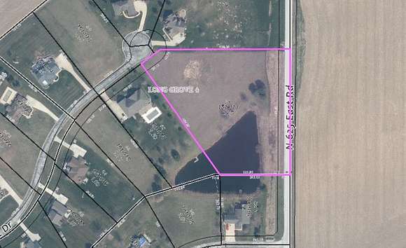 3.67 Acres of Residential Land for Sale in Monticello, Illinois