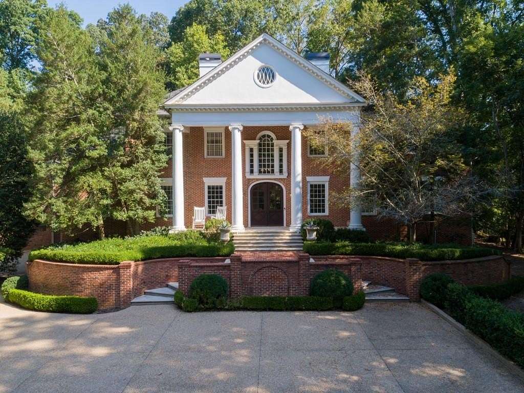 3.12 Acres of Residential Land with Home for Sale in Atlanta, Georgia