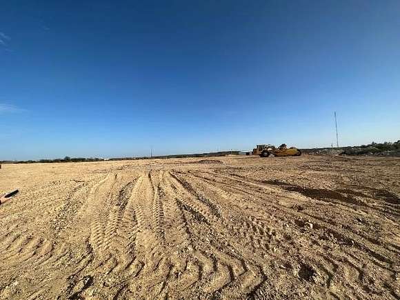 4 Acres of Commercial Land for Lease in Laredo, Texas