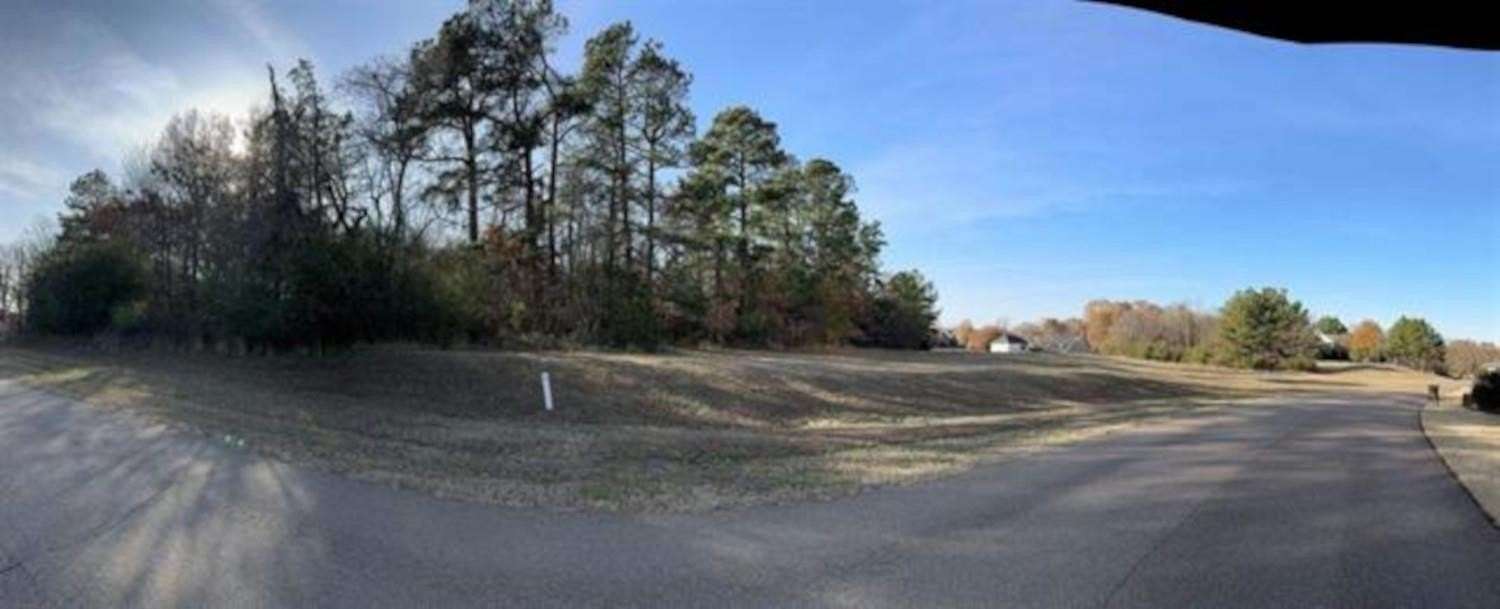 2 Acres of Residential Land for Sale in Collierville, Tennessee