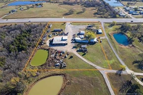 3 Acres of Improved Commercial Land for Sale in Silo, Oklahoma