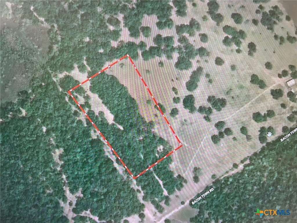 10 Acres of Land for Sale in Edna, Texas