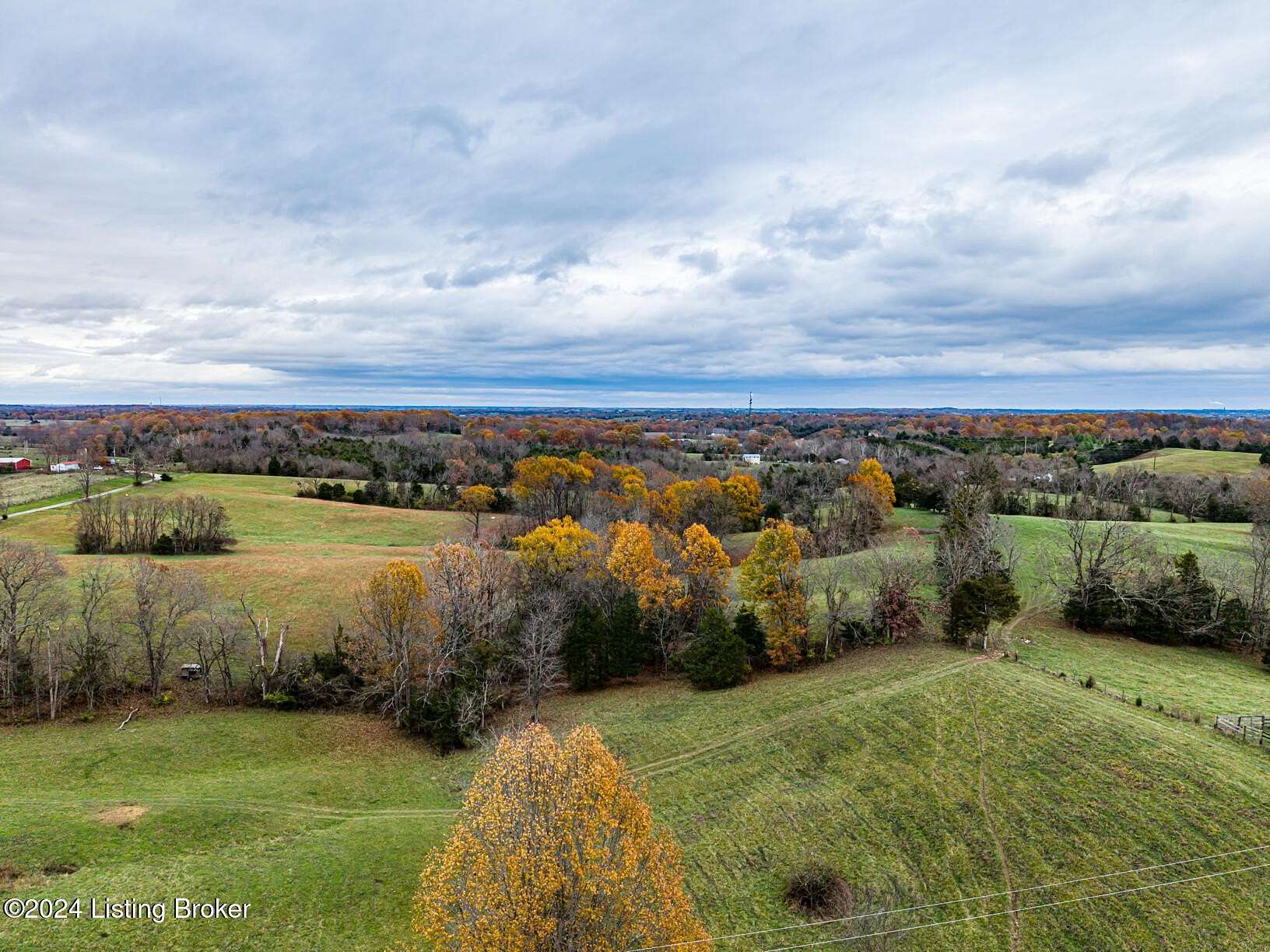 11.83 Acres of Land for Sale in Lawrenceburg, Kentucky