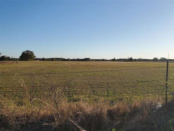 32.064 Acres of Agricultural Land for Sale in Ivanhoe, Texas