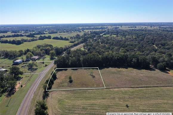 1 Acre of Residential Land for Sale in Streetman, Texas