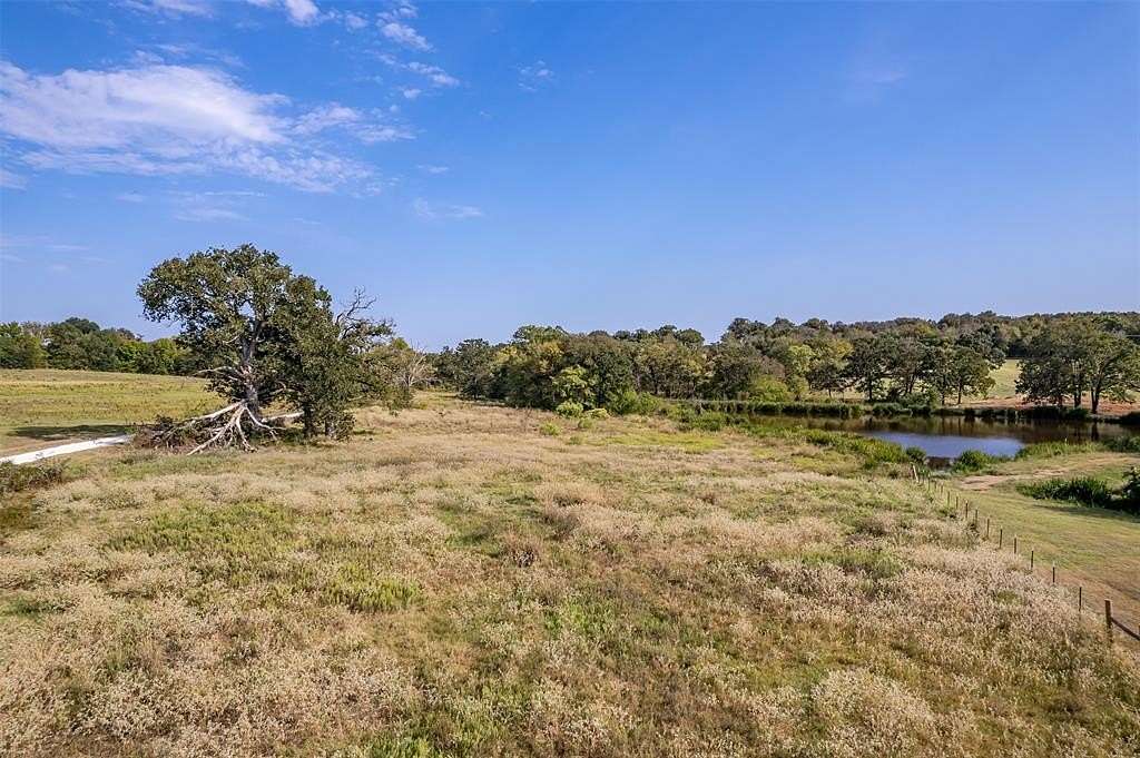 10.01 Acres of Land for Sale in Athens, Texas