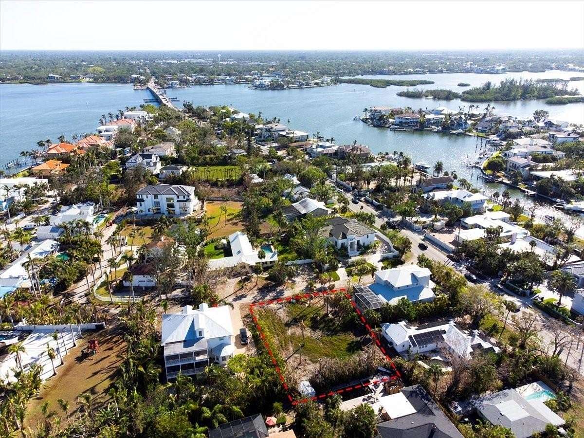 0.29 Acres of Residential Land for Sale in Sarasota, Florida