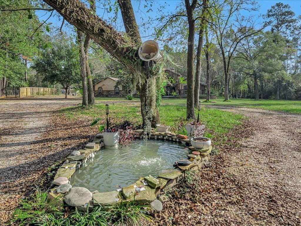 5.36 Acres of Residential Land with Home for Sale in Lufkin, Texas