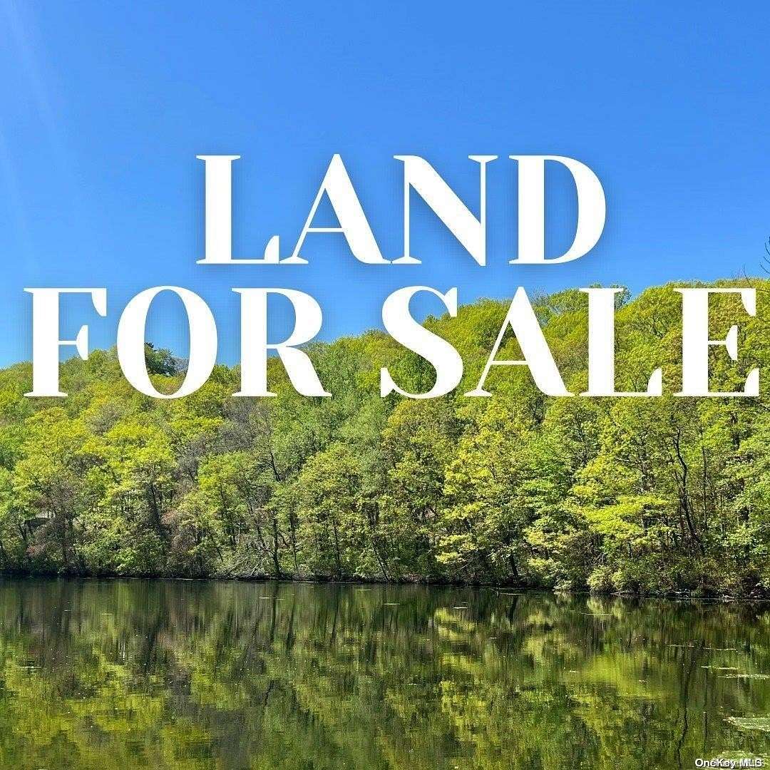 2.8 Acres of Residential Land for Sale in Laurel Hollow, New York