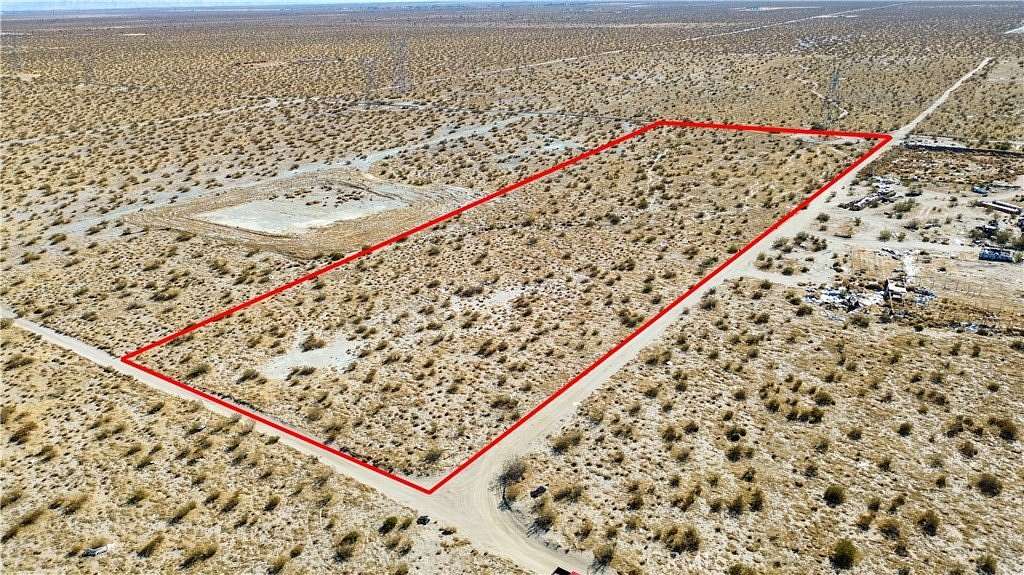 7.58 Acres of Residential Land for Sale in Phelan, California