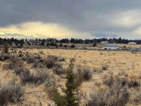 84.92 Acres of Land for Sale in Culver, Oregon